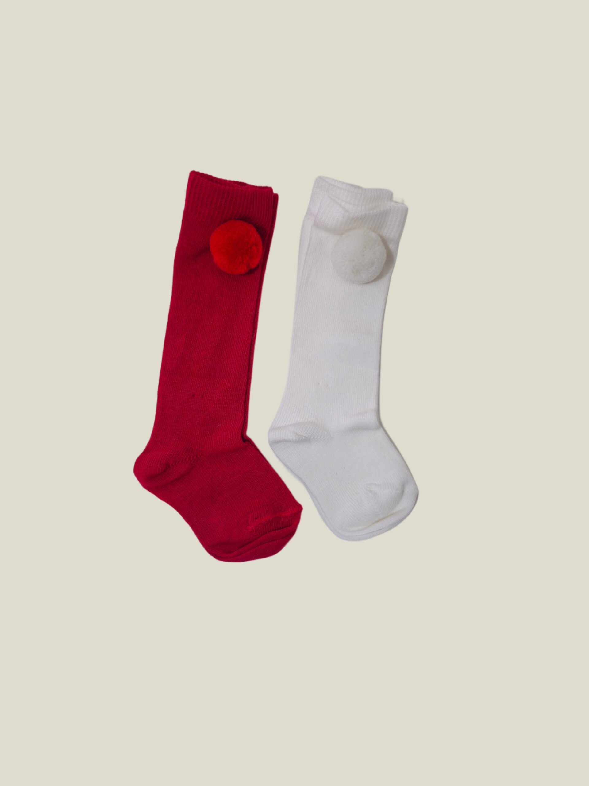 Meia Alta com PomPom